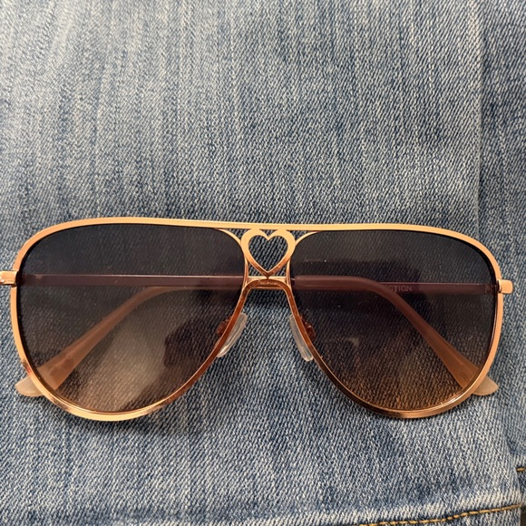 Accessories - Stylish Gold Sunglasses